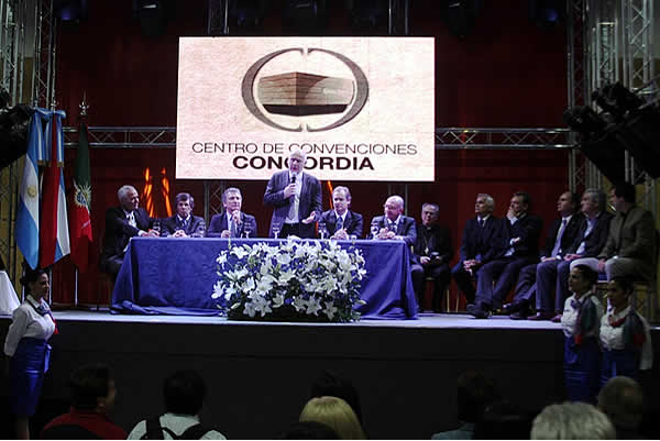 -Insuguracin del  Centro de Convenciones de Concordia-