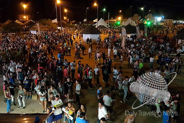-Miles de personas en Santa Mara, Catamarca con la presencia del Rally Dakar 2017-