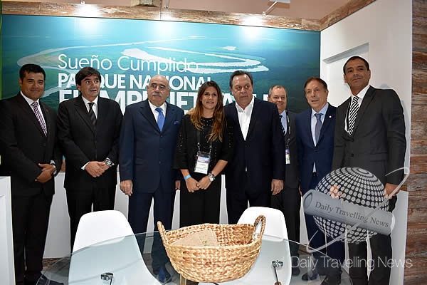 -Gustavo Santos, Mora Dicembrino y autoridades durante Expoeventos 2017-