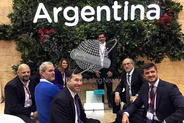 -Autoridades del Ente Tucumn Turismo en el stand de Argentina - WTM Londres-