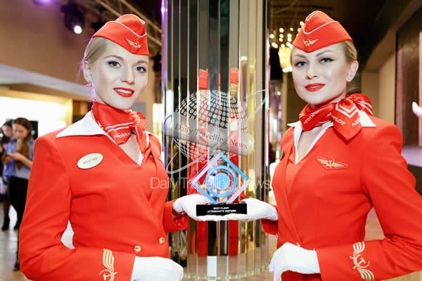 -Aeroflot reconocida como la aerolnea con los mejores uniformes de tripulacin-