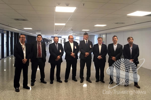 -Autoridades en el vuelo inaugural a Rio de Janeiro-