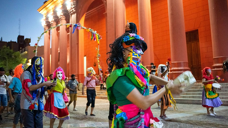 Catamarca realiza un carnaval itinerante por las plazas y las calles de la ciudad
