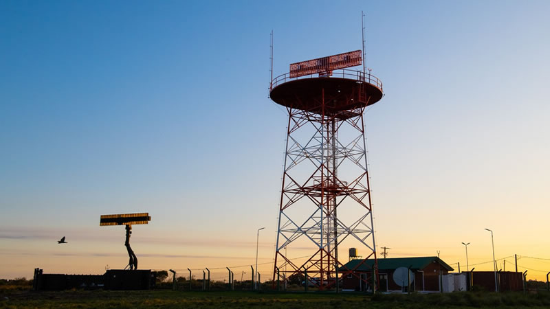 Nueva inversión en radares para la modernización del Sistema de Vigilancia del Espacio Aéreo Argentino