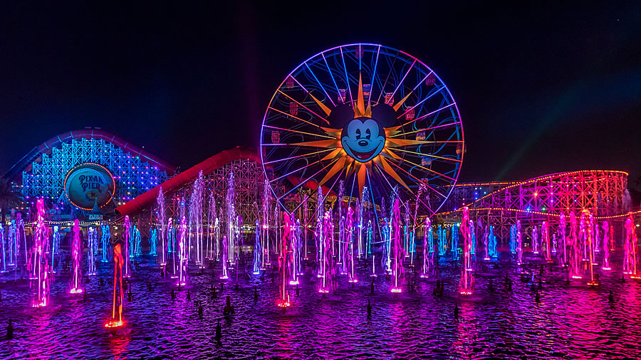 Los espectáculos nocturnos regresan con toda su magia a Disneyland Resort