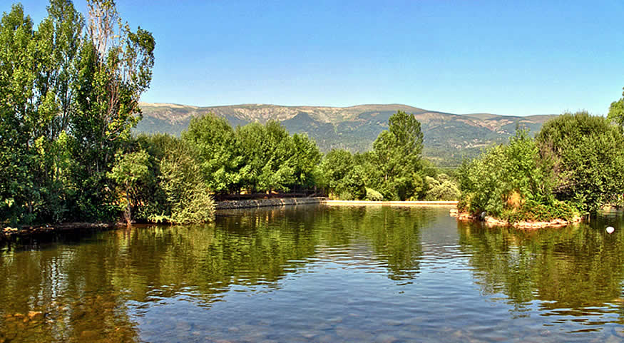 Las piscinas más naturales de Madrid están en la Sierra Norte