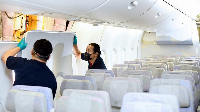 Emirates emprende la mayor modernización de cabinas