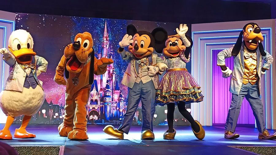 Disney desplegó toda la magia de su 50 Aniversario