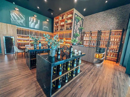 Iberostar Grand Bávaro refuerza la máxima experiencia de lujo con la apertura de una cava exclusiva de más de 200 marcas de vinos