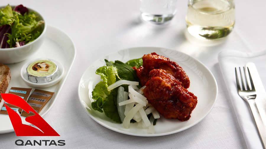 Qantas invierte en nuevos menús, comidas más grandes y productos premium