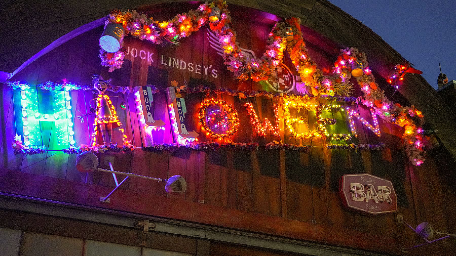 C&oacute;mo los empleados crean la magia de Halloween en Walt Disney World