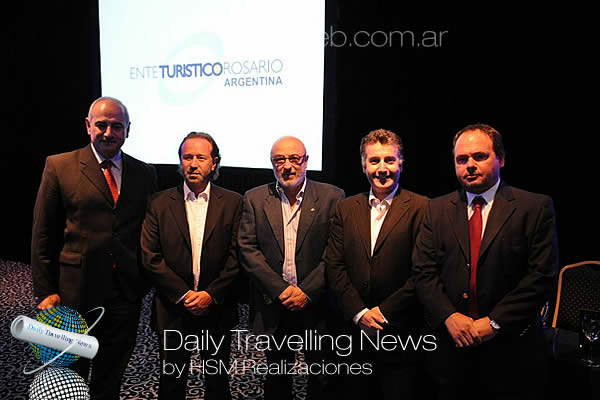 -Reunion de autoridades durante la capacitacin sobre Turismo de Reuniones en Rosario-