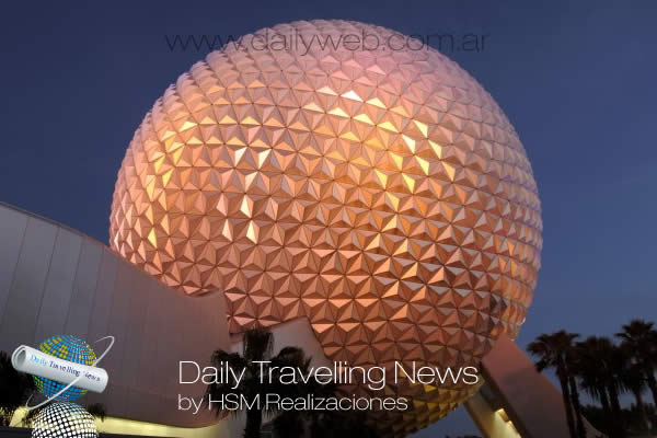 -Spaceship Earth, pieza visual central de Epcot en Walt Disney World Resort.-