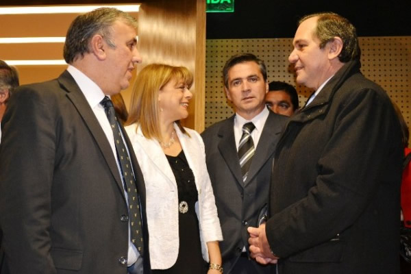 -C�sar Dip, Miriam Gallardo, Racedo Arag�n y el gobernador Alperovich-