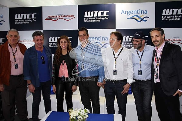-Autoridades del Mintur y Santiago del Estero en WTCC-