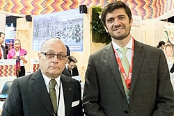 -Sebastian Giobellina junto al Embajador Argentino de Francia, Jorge Faurie-