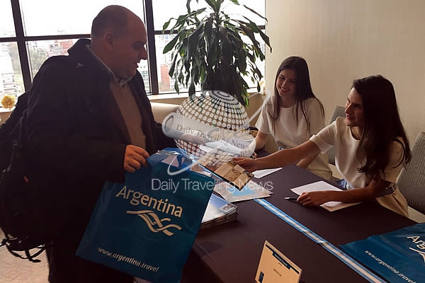 -Promocin de los destinos tursticos argentinos en Uruguay-