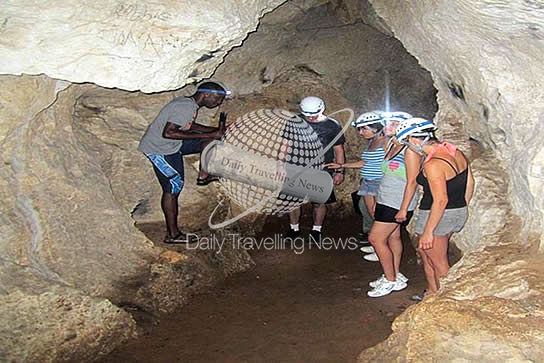 -Exploración de cuevas en Jamaica-
