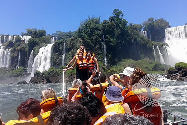 -Periodistas estadounidenses en Cataratas del Iguazú-