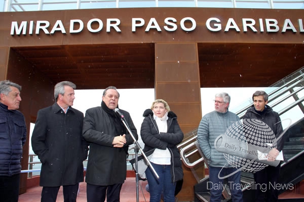 -Autoridades en la inauguración de obras turísticas en Tierra del Fuego-