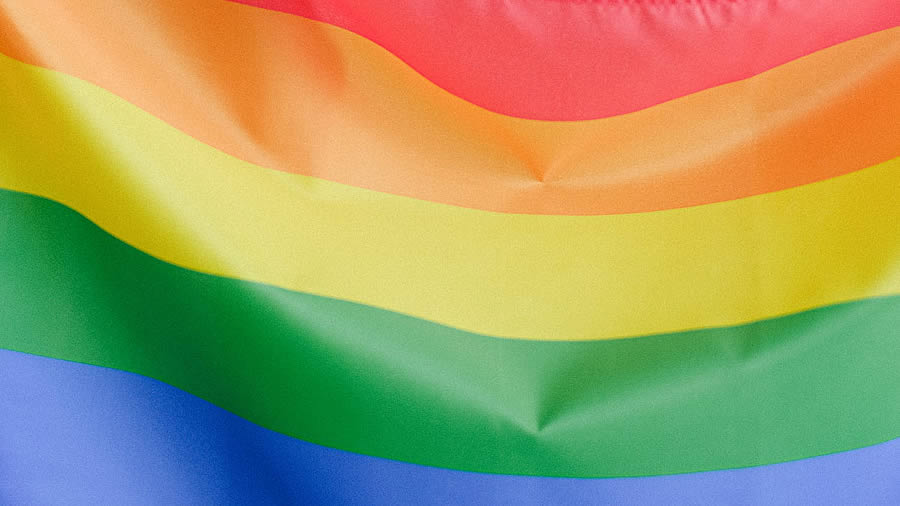 -American Airlines apoya la inclusión de personas LGBTQ en leyes de no discriminación-