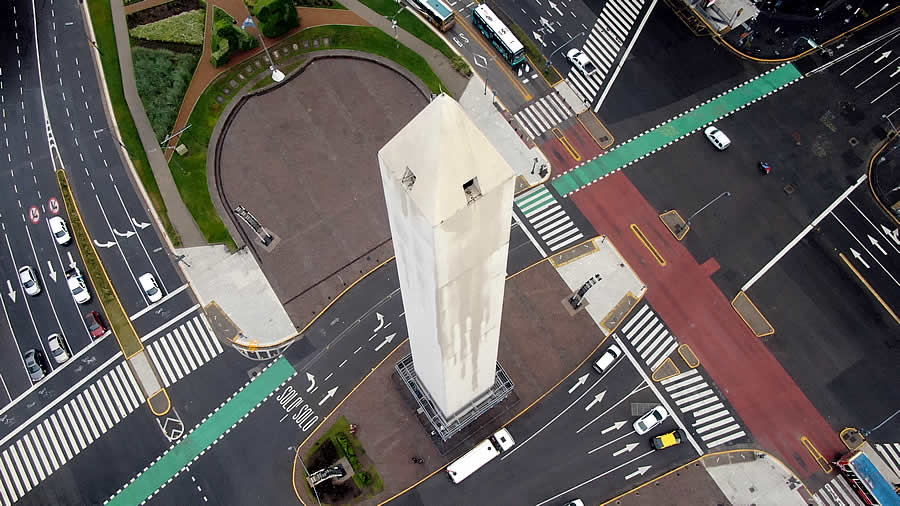 -El Obelisco de la Ciudad de Buenos Aires cumple 85 aos-