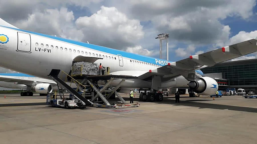 -Aerolíneas Argentinas envía su vuelo número 24 a Moscú en busca de más vacunas-