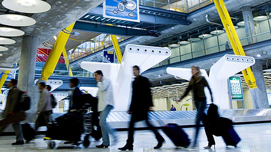 -En España la llegada de pasajeros aéreos internacionales creció un 71% en un mes-