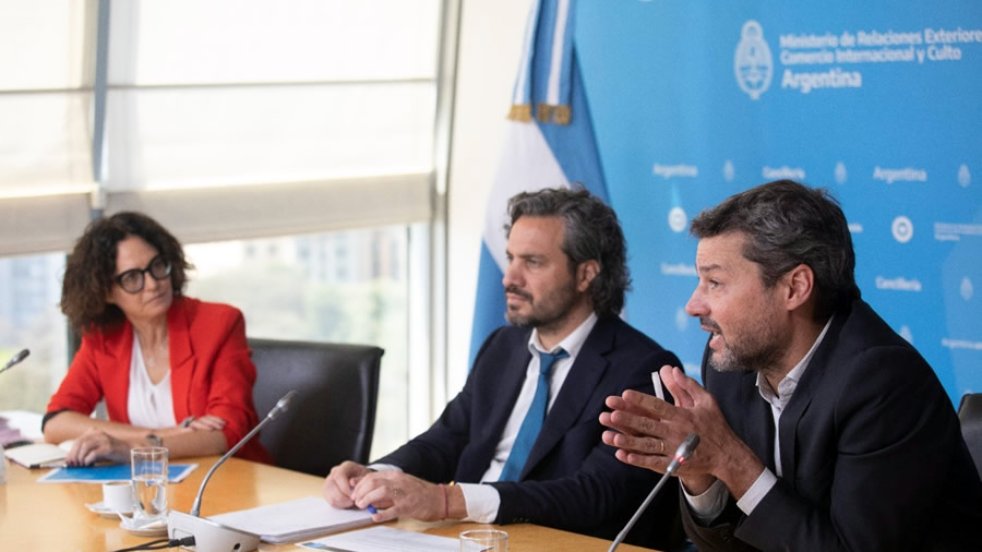 -Embajadores argentinos mantuvieron una reunión virtual con Lammens y Cafiero-