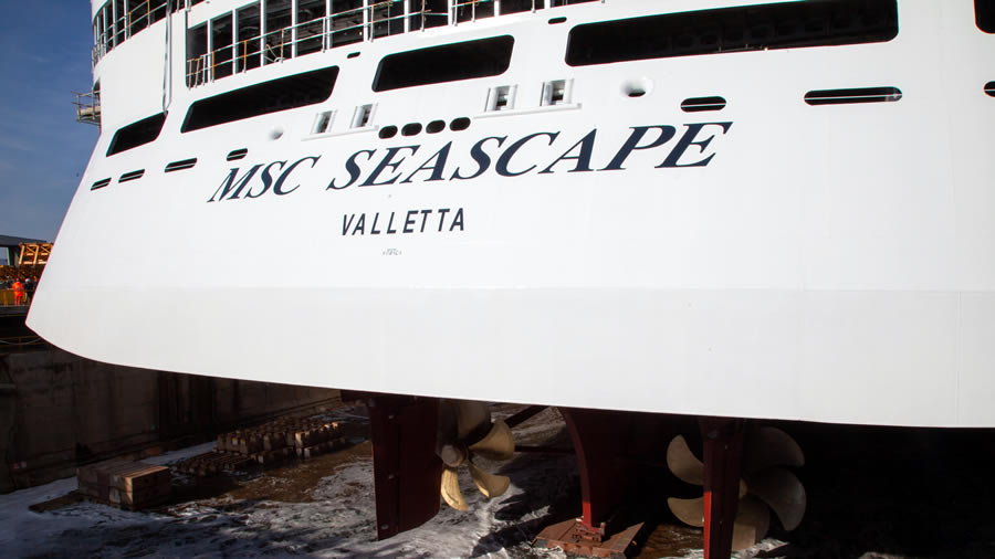 -MSC Seascape sale a flote-