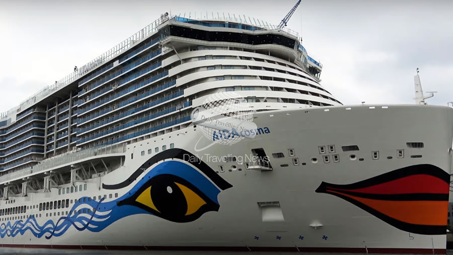 -El nuevo crucero AIDAcosma llega a Hamburgo por primera vez-
