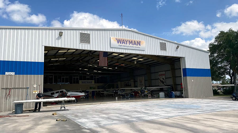 -ALTA firma acuerdo con Wayman Aviation Academy para seguir fortaleciendo la formación profesional-