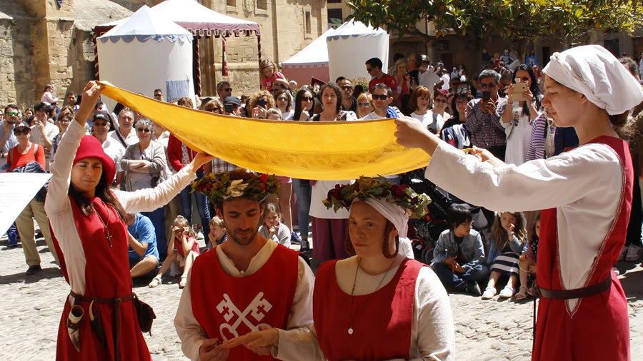 -España celebra las Jornadas Medievales de Briones reviviendo un mágico viaje al pasado-