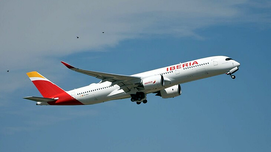 -Iberia llegará a México con tres vuelos diarios-