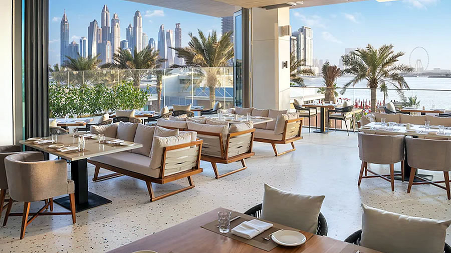 -Radisson Beach Resort Palm Jumeirah llega a Dubai-