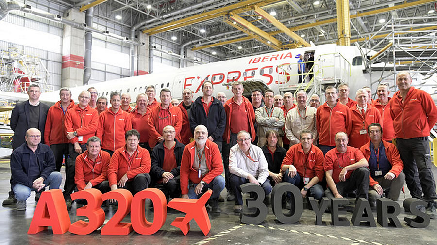 -Iberia Mantenimiento celebra 30 años de revisiones de mantenimiento mayor a la familia A320-