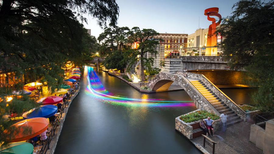 -San Antonio River Walk is one of the most popular things to do in San Antonio-