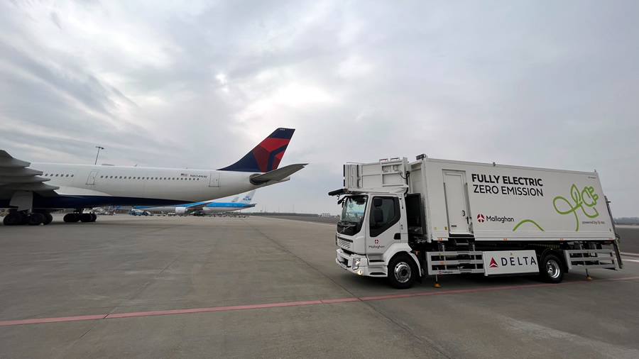 -Delta Air Lines comienza la prueba con el primer camión de catering eléctrico -