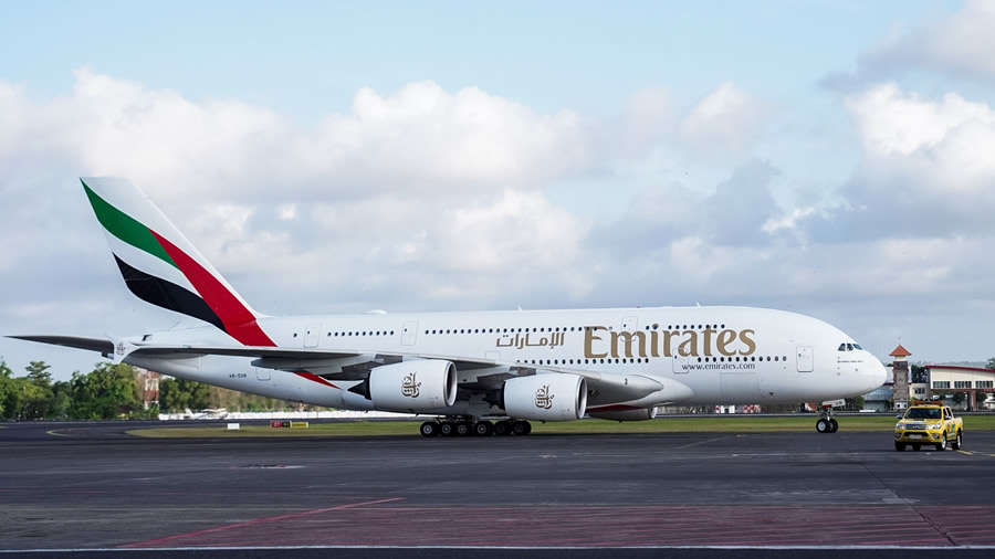 -Emirates llega a Indonesia con el A380-