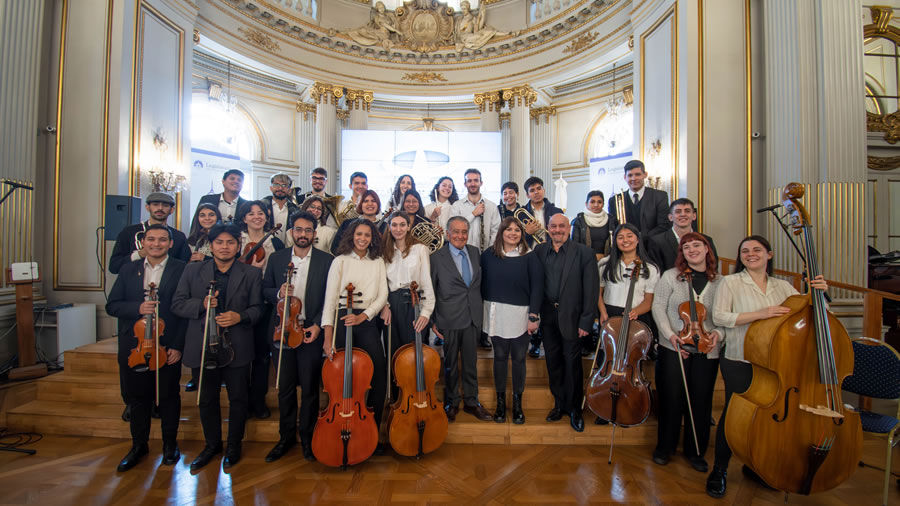 -La Orquesta de AA2000 fue declarada de interés social y cultural por la Legislatura porteña-