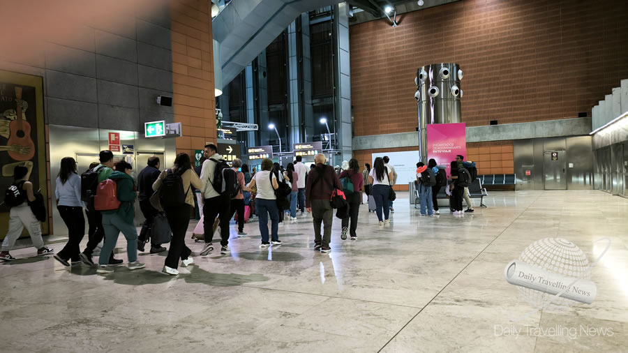 -Ms turistas asiticos llegando a Espaa durante la temporada de invierno-