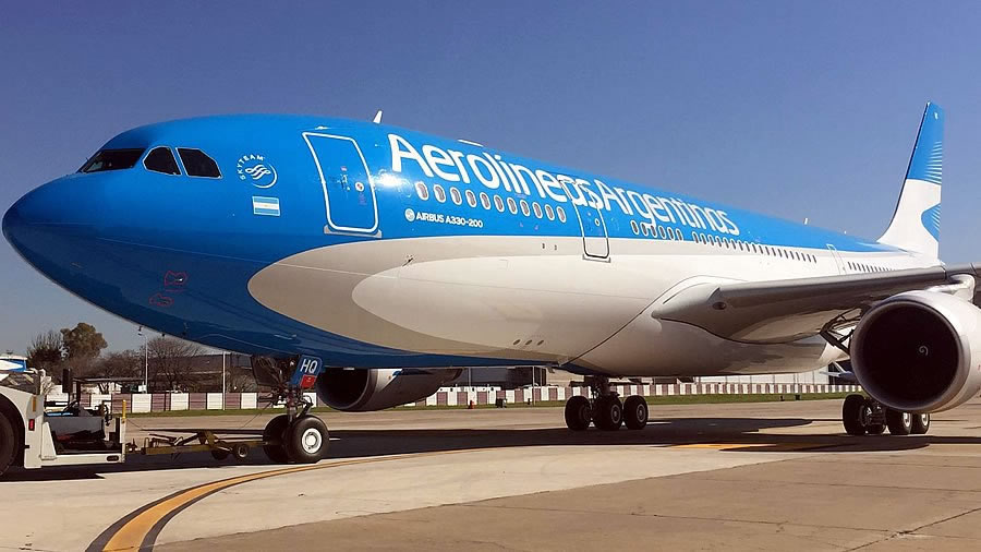 -Aerolneas Argentinas suspende la mesa de negociacin salarial con los gremios-