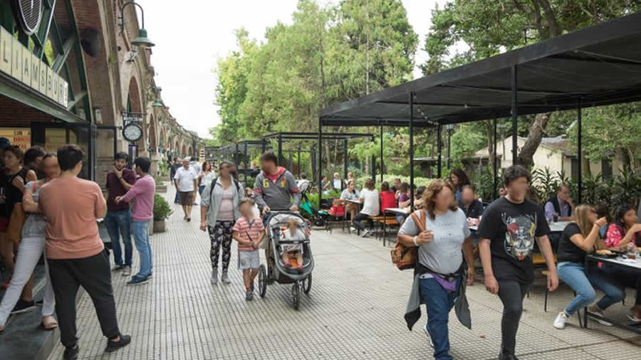 -Viajaron por Argentina 1,4 millones de turistas por el feriado del Da de la Soberana Nacional-