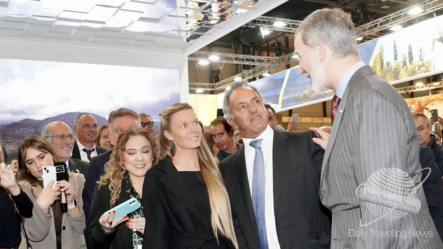 -Los reyes de Espaa visitaron el stand de Argentina en su recorrida por el predio de FITUR -