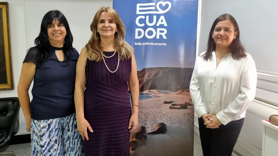 -Ecuador:  El Destino Tur�stico de los Cuatro Mundos-