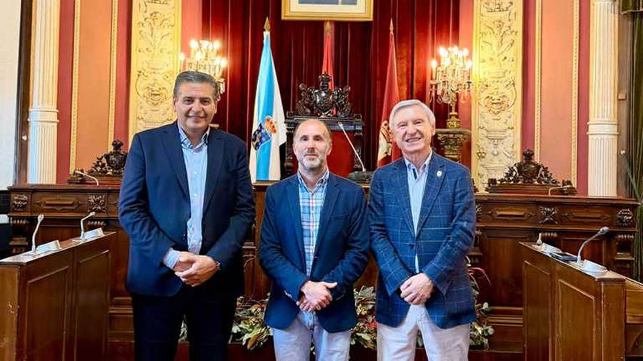 -El alcalde de Ourense recibe a funcionarios de ASICOTUR-