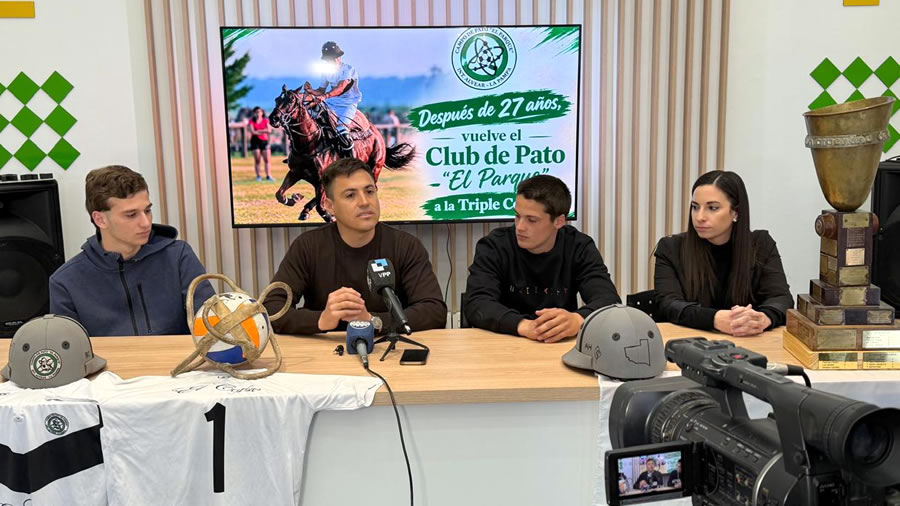 -Campo de Pato El Parque, disputación de la Triple Corona de Pato-