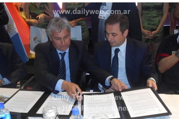 -Dr Fernando Desbots y Dr. Ramn Mestre, intendente de la Ciudad de Crdoba.-
