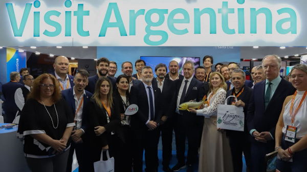 La riqueza tur�stica argentina se present� en Paraguay