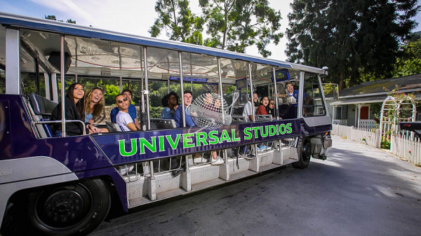 Nuevos tranvías eléctricos en el Studio Tour de Universal Hollywood Studios